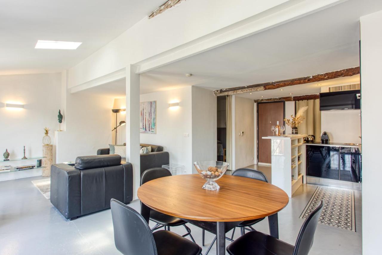 Ross 5- F2, Lumineux, Balcon, Loft, Clim, Vieux-Nice Exteriér fotografie
