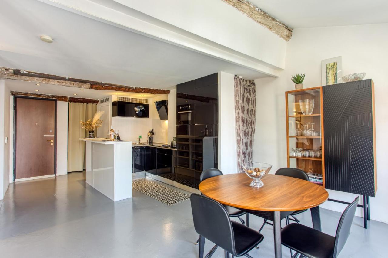 Ross 5- F2, Lumineux, Balcon, Loft, Clim, Vieux-Nice Exteriér fotografie